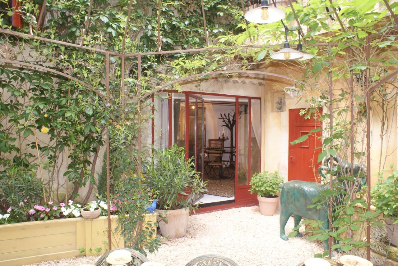 La Barbella Lägenhet Lourmarin Exteriör bild