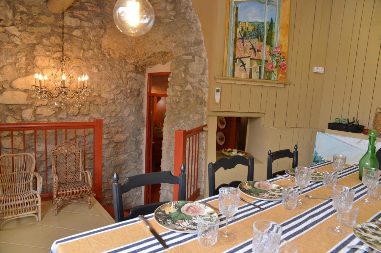 La Barbella Lägenhet Lourmarin Exteriör bild